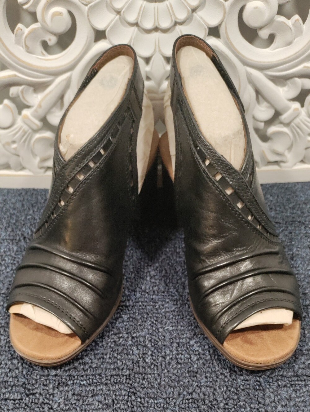 Rockport Cobb Hill Black Leather Peep-Toe Sandals-Size 7